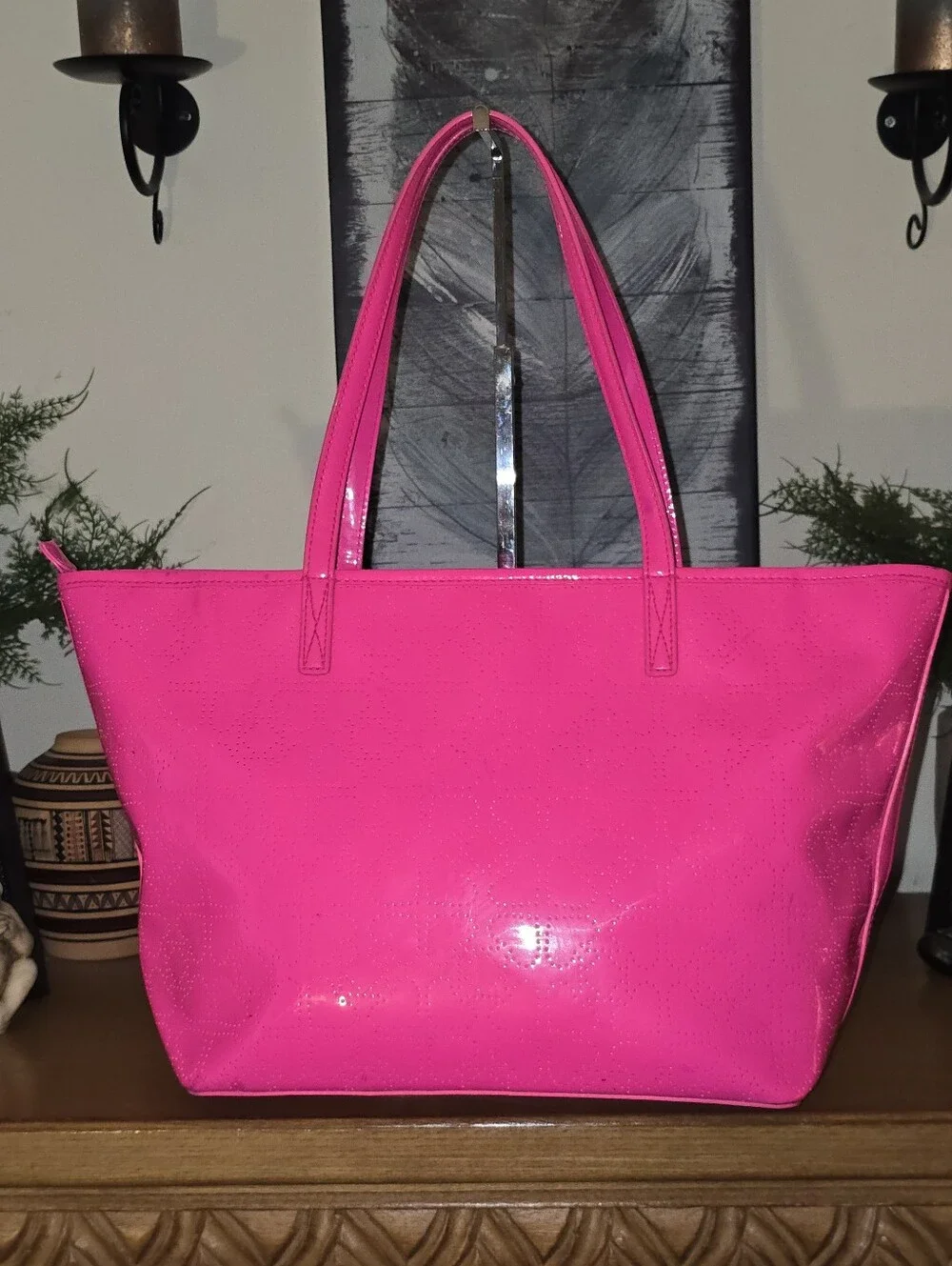 kate spade new york Molly Bikini Dot Large Tote in a vibrant neon pink patent - Picture 2 of 13
